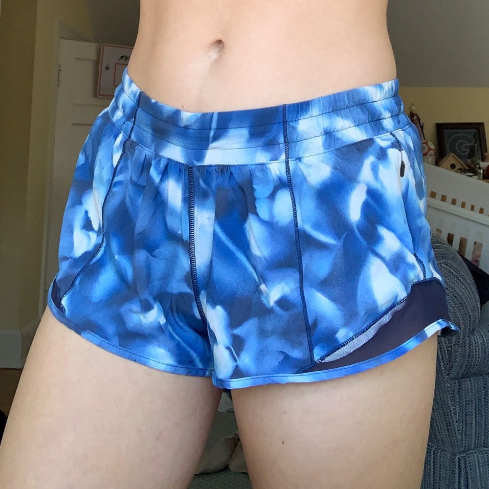 Lululemon Hotty Hot Short II